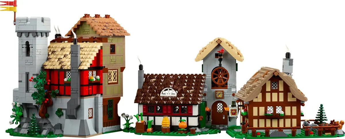 LEGO Icons 10332 Medieval Town Square set, image 6