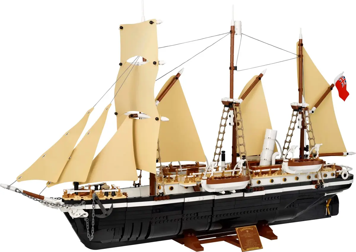 LEGO Icons 10335 The Endurance set