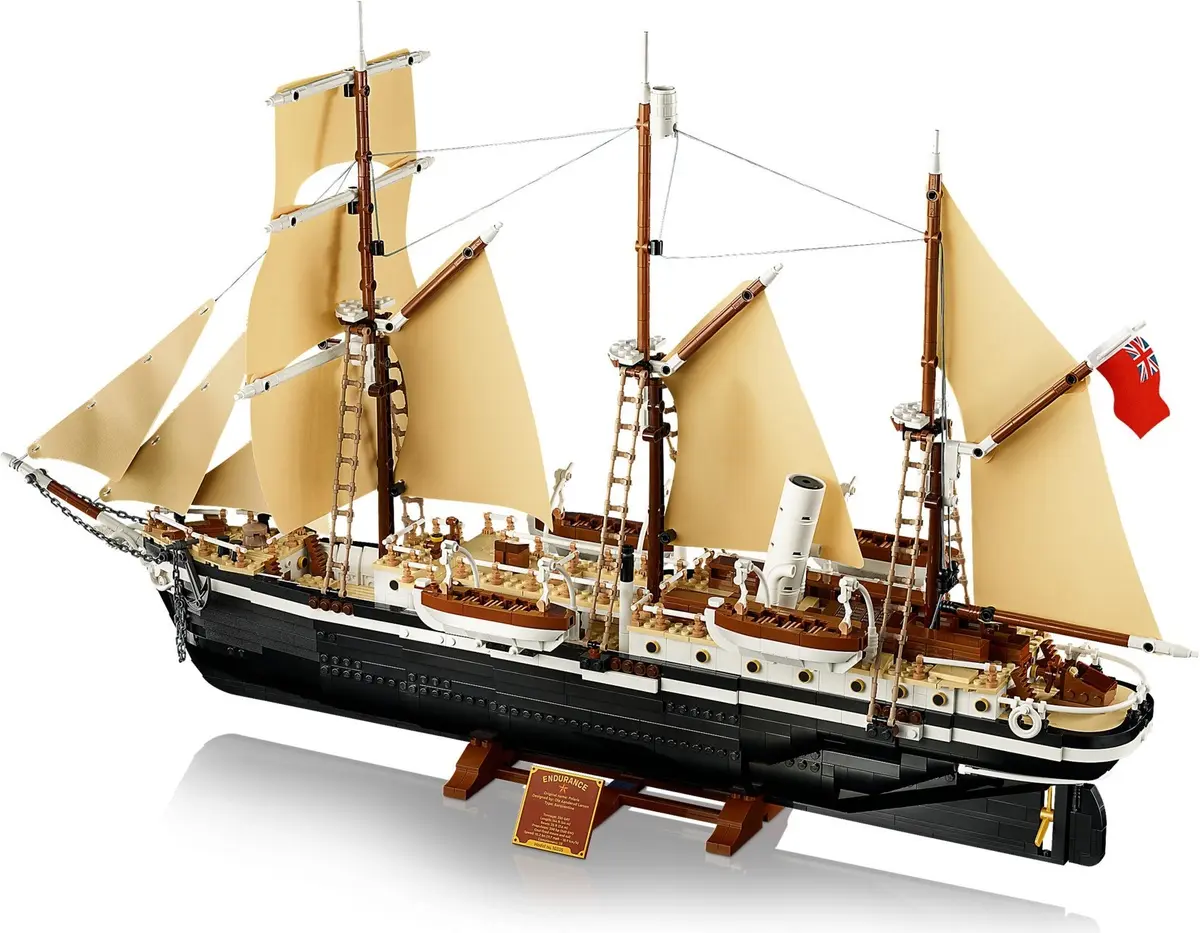 LEGO Icons 10335 The Endurance set, image 13