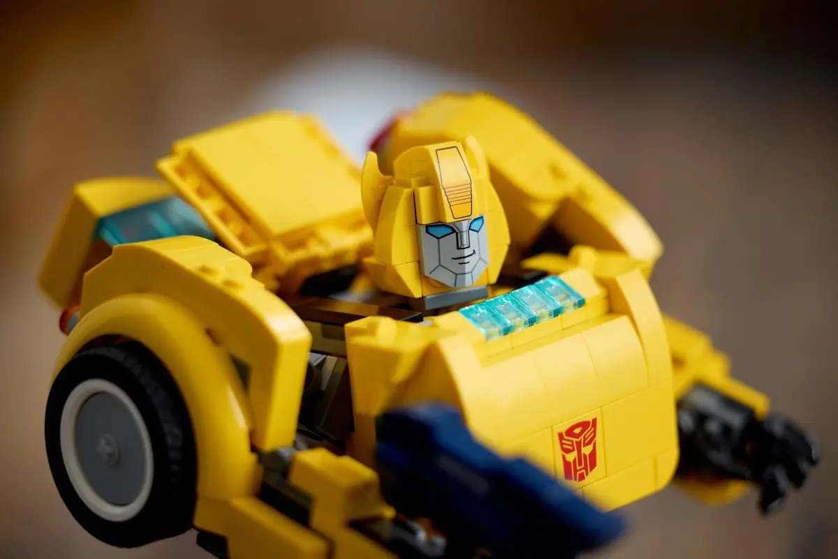 LEGO Icons 10338 Bumblebee set, image 11