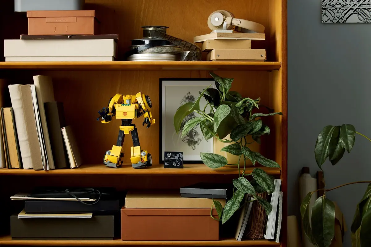 LEGO Icons 10338 Bumblebee set, image 14
