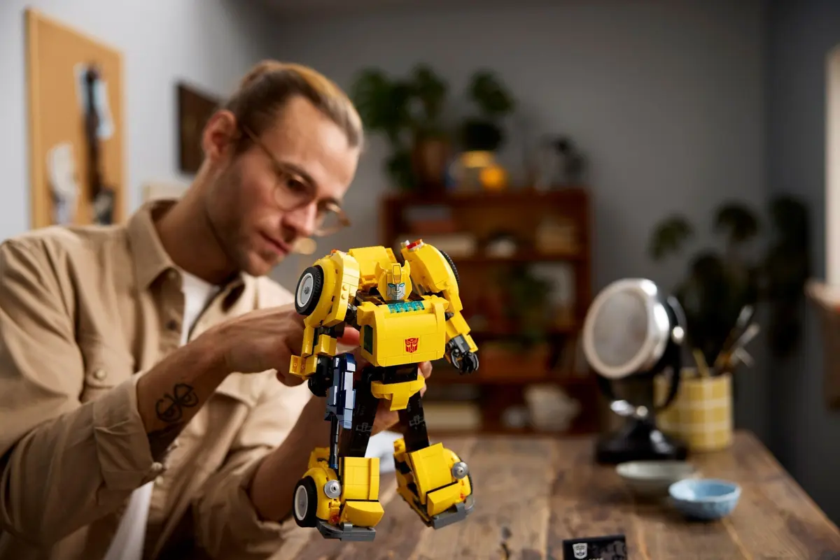 LEGO Icons 10338 Bumblebee set, image 12