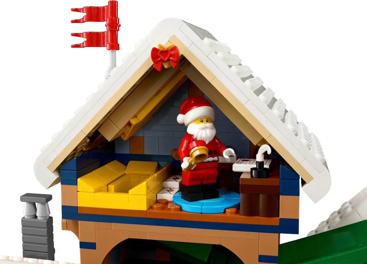 LEGO Icons 10339 Santa's Post Office set, image 4