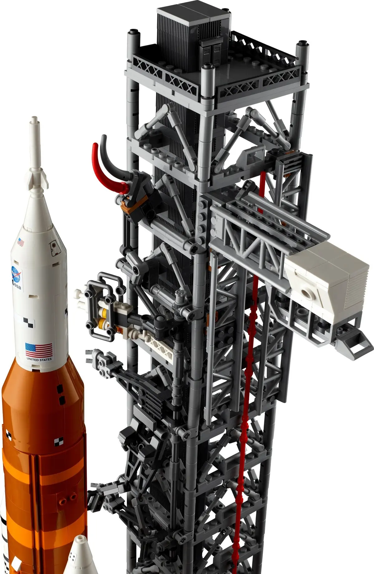 LEGO Icons 10341 NASA Artemis Space Launch System set, image 3