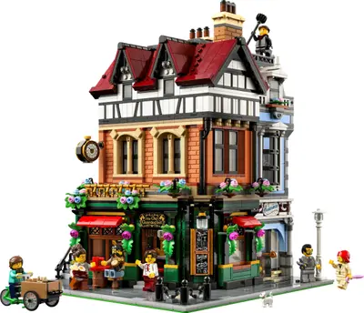 LEGO Icons 10350 Tudor Corner set