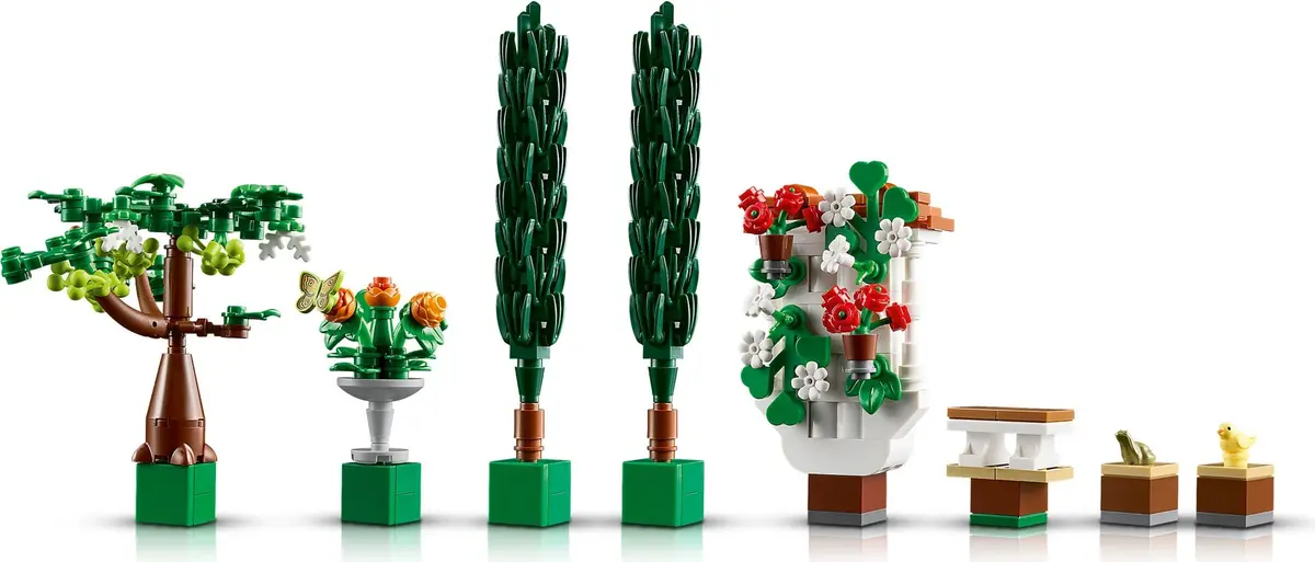 LEGO Icons 10359 Fountain Garden set, image 12