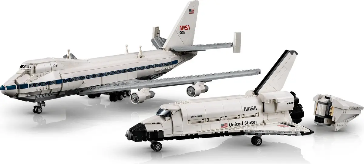 LEGO Icons 10360 Shuttle Carrier Aircraft set, image 14