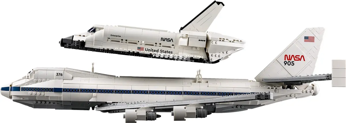 LEGO Icons 10360 Shuttle Carrier Aircraft set, image 12