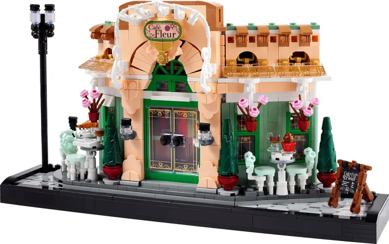 LEGO Icons 10362 French Café set