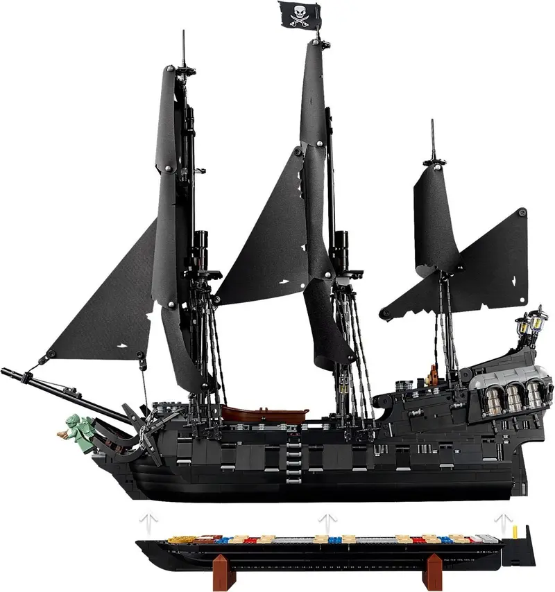 LEGO Icons 10365 Captain Jack Sparrow's Pirate Ship set, image 15