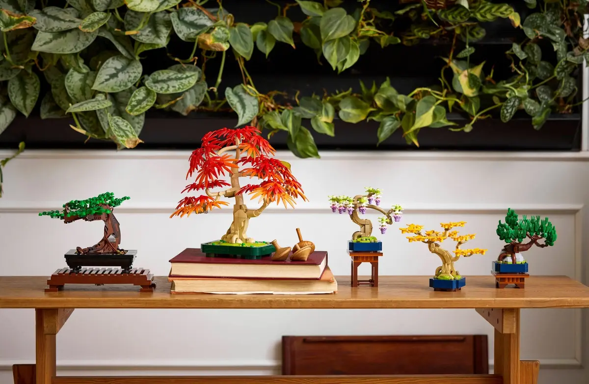 LEGO Botanicals 10373 Mini Bonsai Trees set, image 2