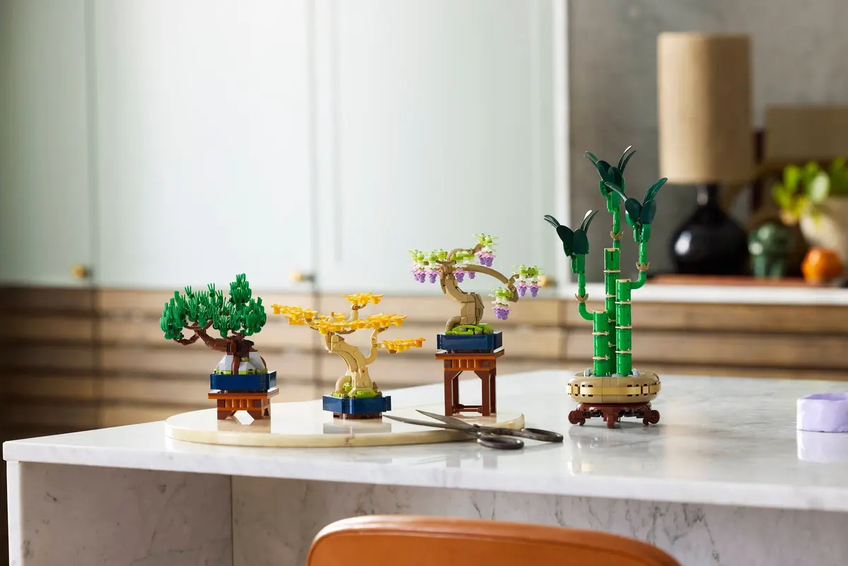 LEGO Botanicals 10373 Mini Bonsai Trees set, image 3
