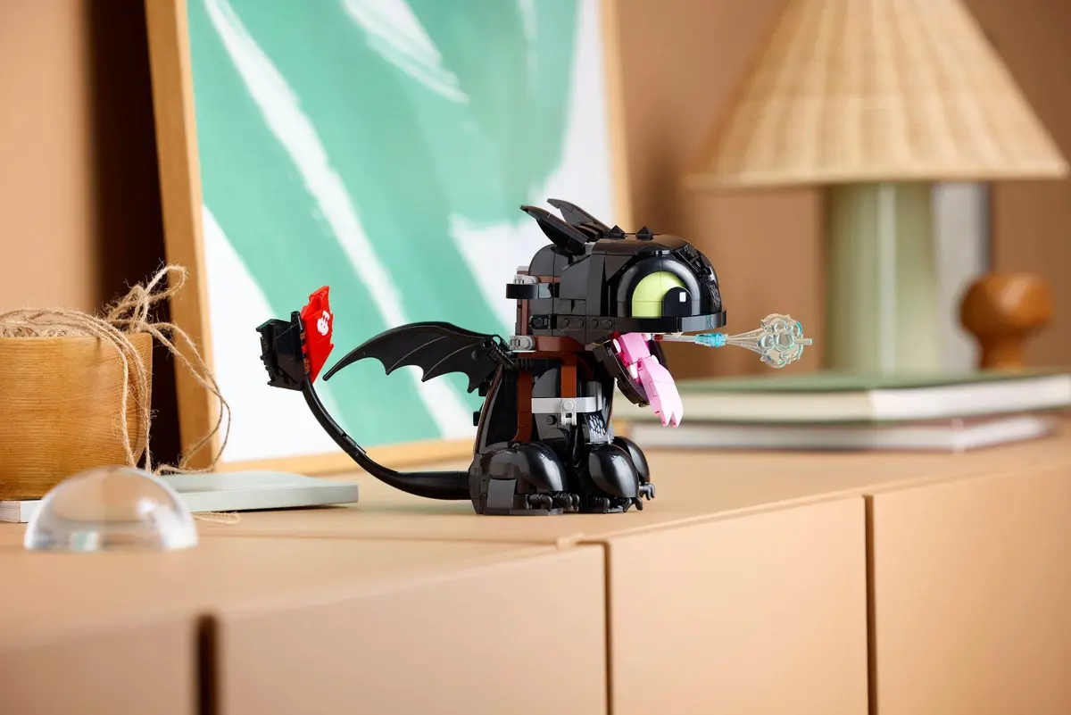 LEGO Icons 10375 How to Train Your Dragon: Toothless set, image 6