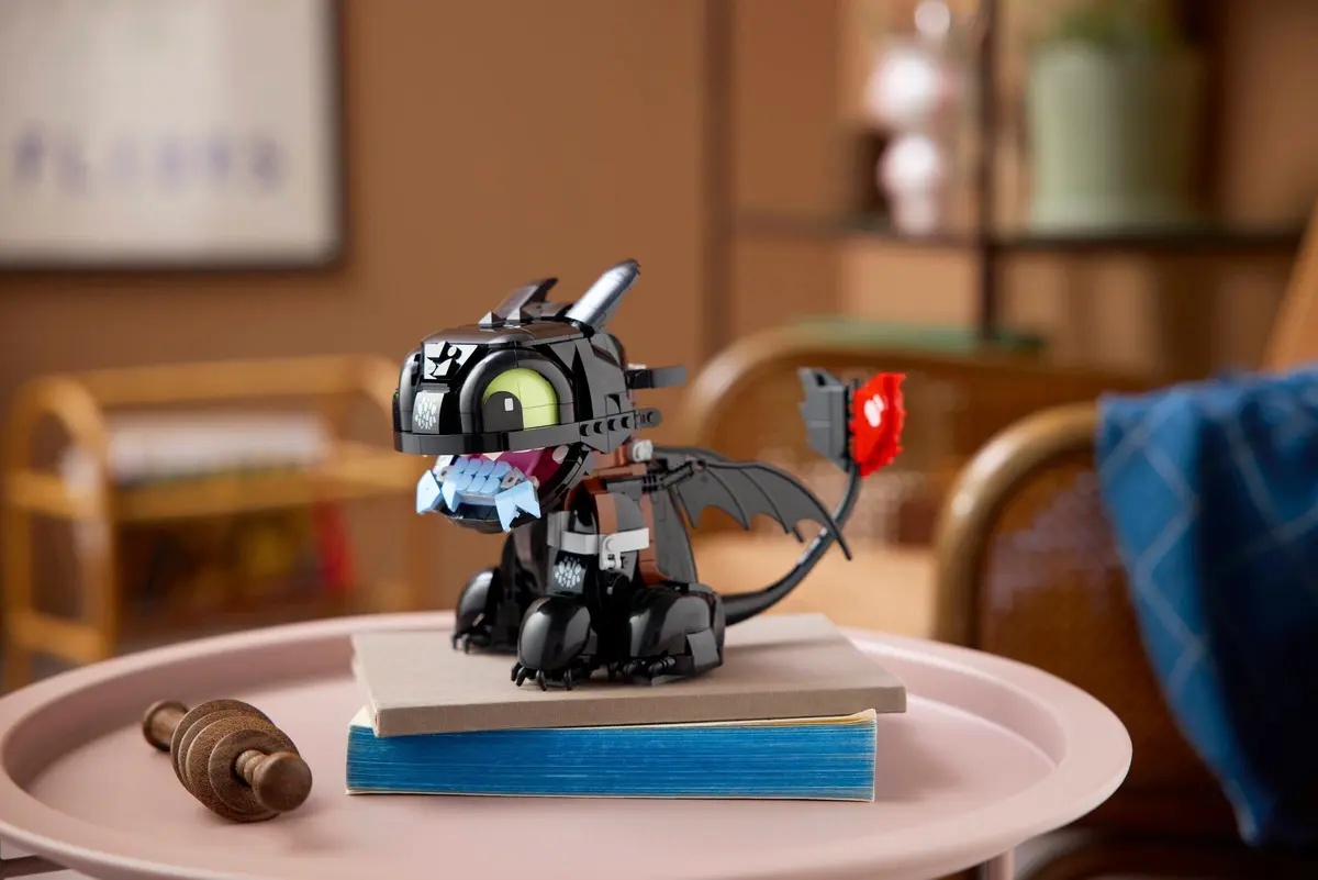 LEGO Icons 10375 How to Train Your Dragon: Toothless set, image 8