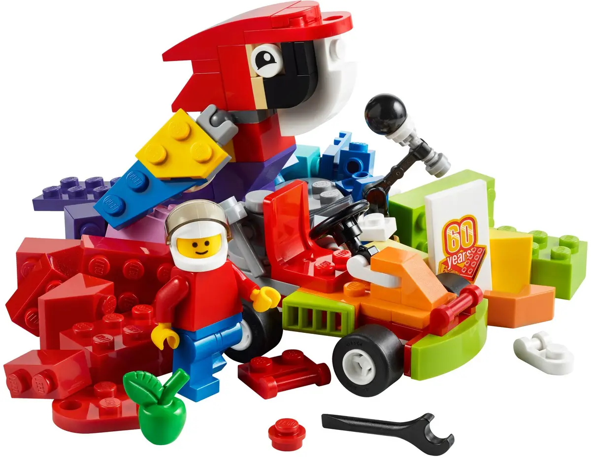 LEGO Classic 10402 Fun Future set, image 4