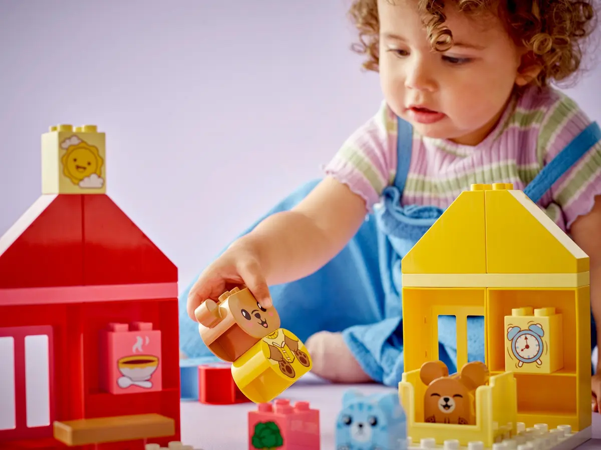 LEGO DUPLO 10414 Daily Routines: Eating & Bedtime set, image 6
