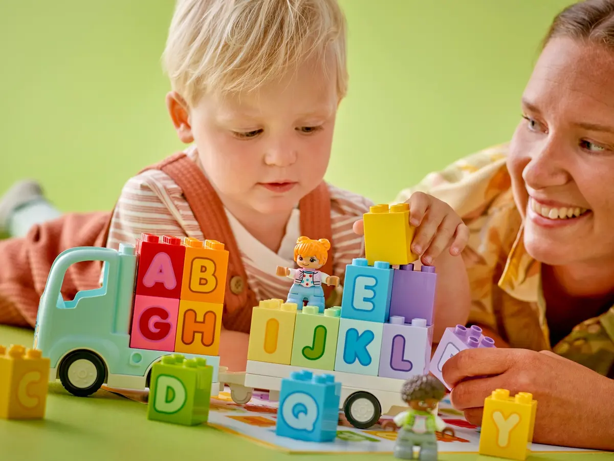 LEGO DUPLO 10421 Alphabet Truck set, image 6
