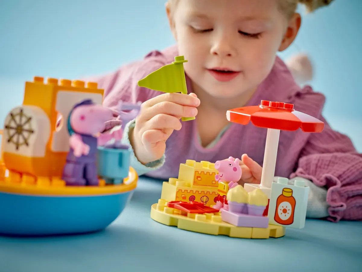 LEGO DUPLO 10432 Peppa Pig Boat Trip set, image 5