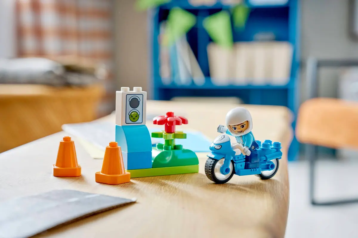 LEGO DUPLO 10471 Blue Police Motorcycle set, image 7
