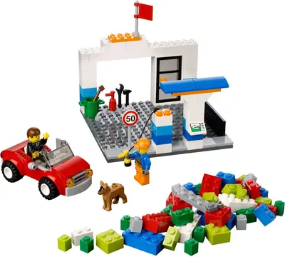 LEGO Bricks and More 10659 LEGO Blue Suitcase set