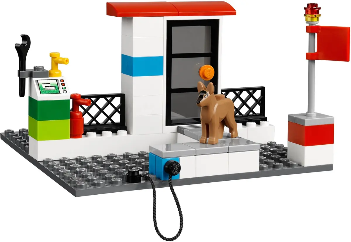 LEGO Bricks and More 10659 LEGO Blue Suitcase set, image 4