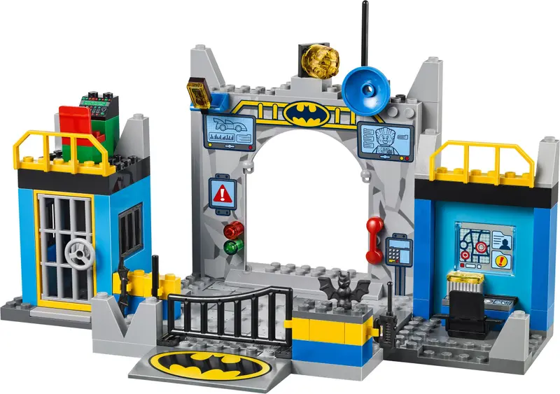 LEGO Juniors 10672 Batman: Defend the Batcave set