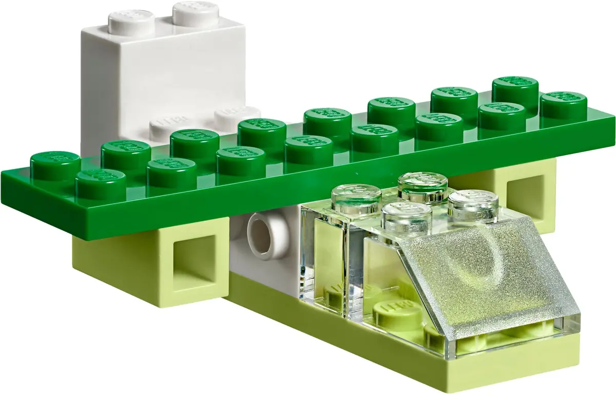 LEGO Classic 10713 Creative Suitcase set, image 6