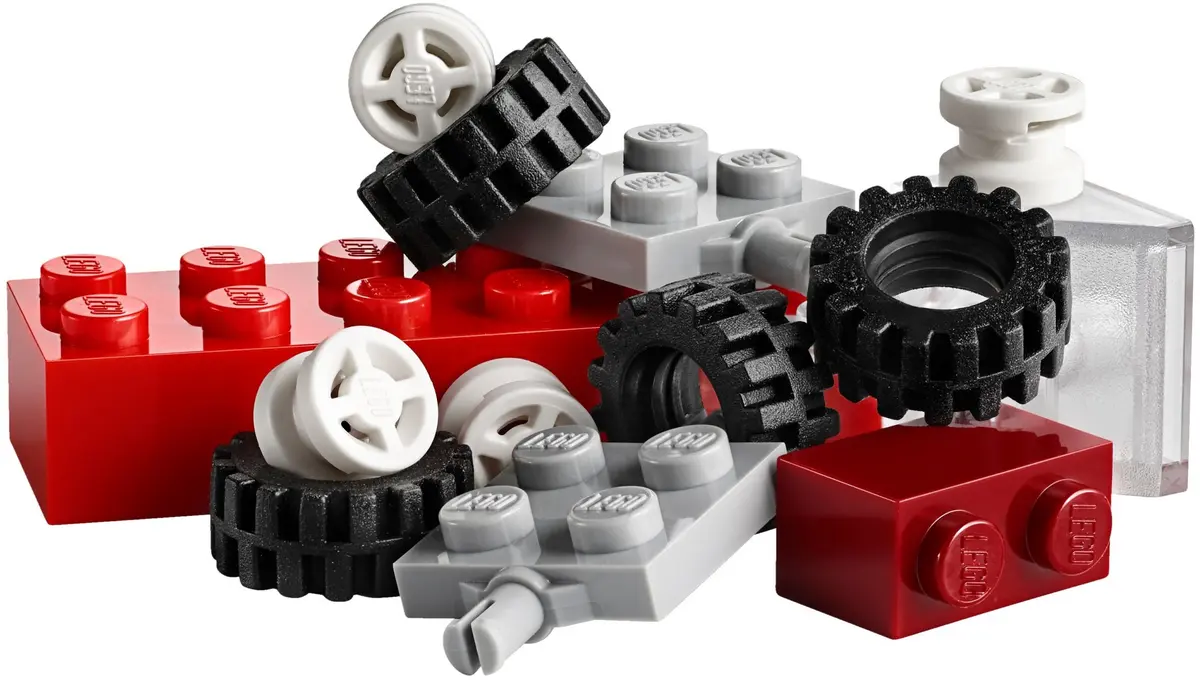LEGO Classic 10713 Creative Suitcase set, image 9