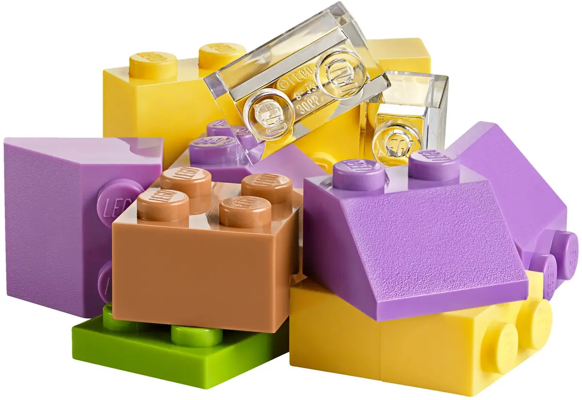 LEGO Classic 10713 Creative Suitcase set, image 3