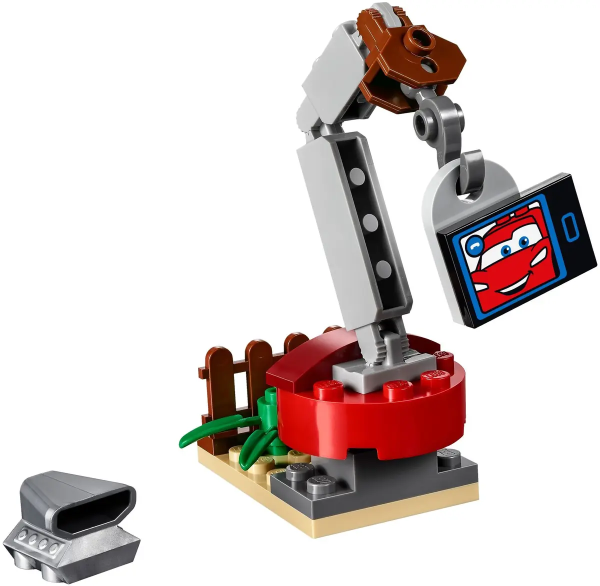 LEGO Juniors 10733 Mater's Junkyard set, image 5