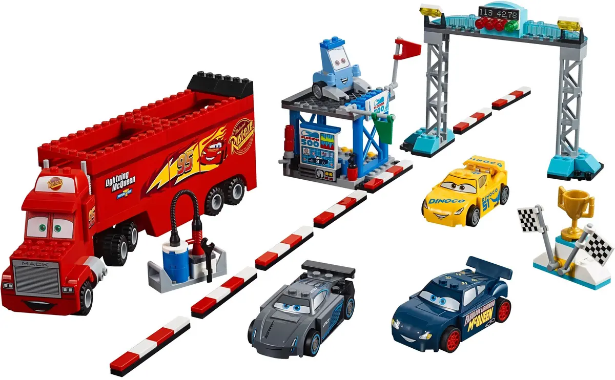 LEGO Juniors 10745 Florida 500 Final Race set