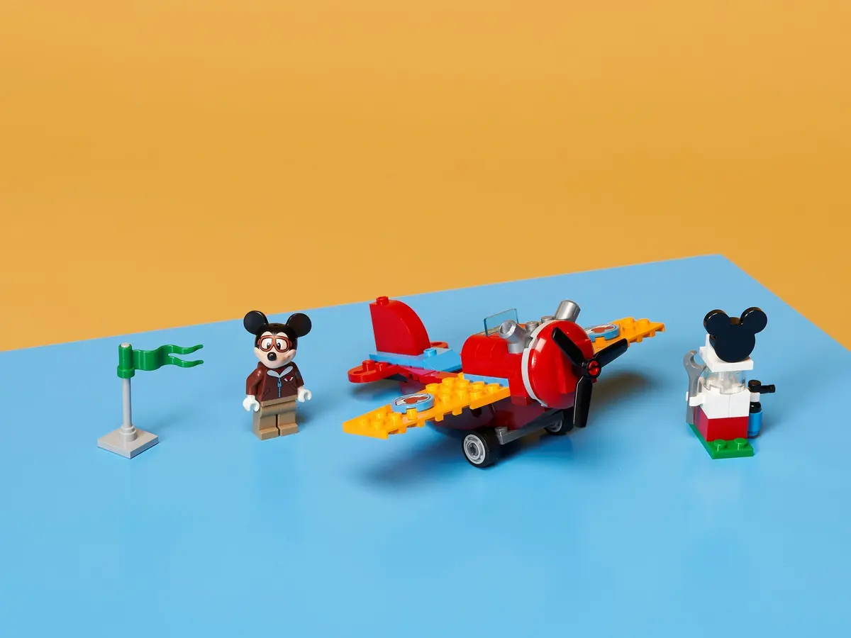LEGO Disney 10772 Mickey Mouse's Propeller Plane set, image 3