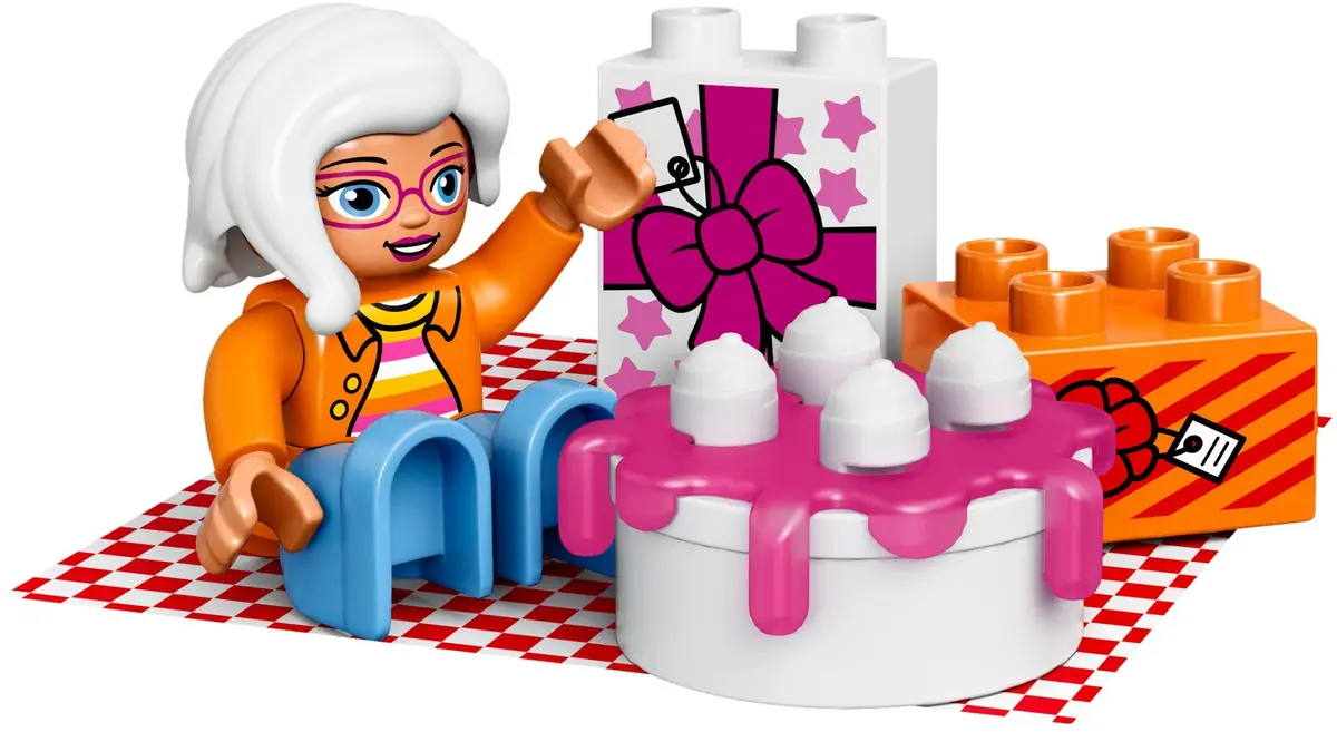 LEGO DUPLO 10832 Birthday Party set, image 3