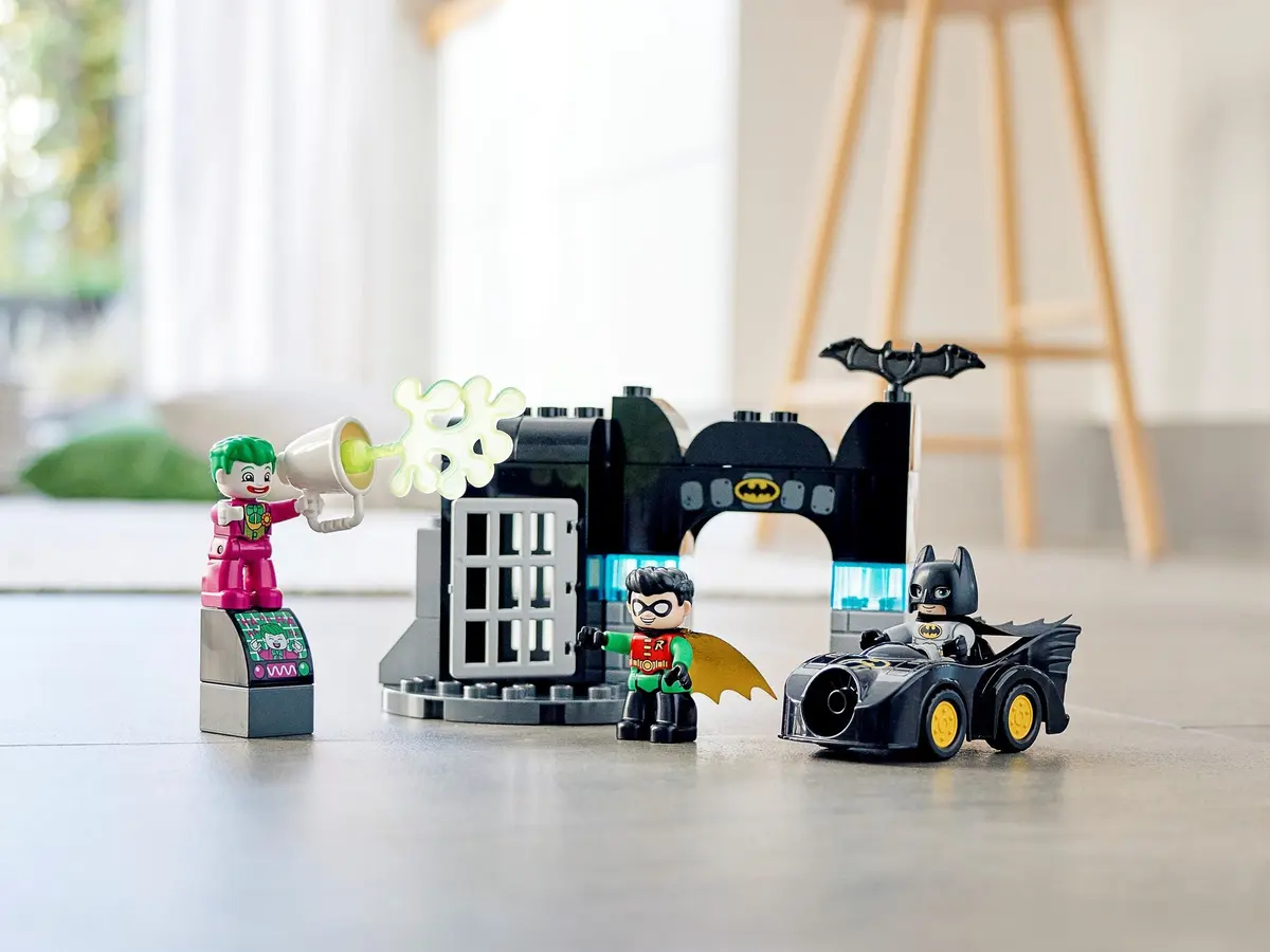 LEGO DUPLO 10919 Batcave set, image 10