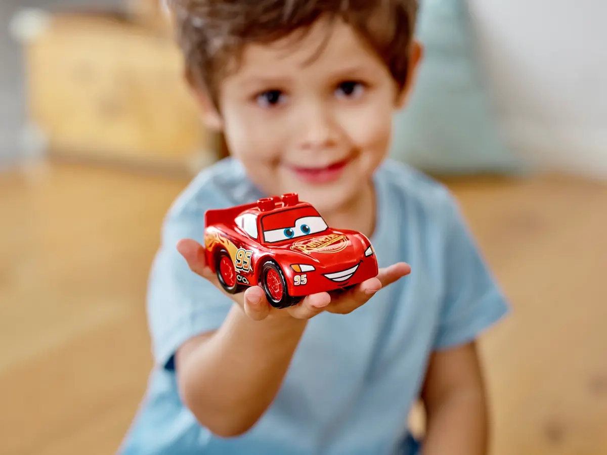 LEGO DUPLO 10924 Lightning McQueen's Race Day set, image 8