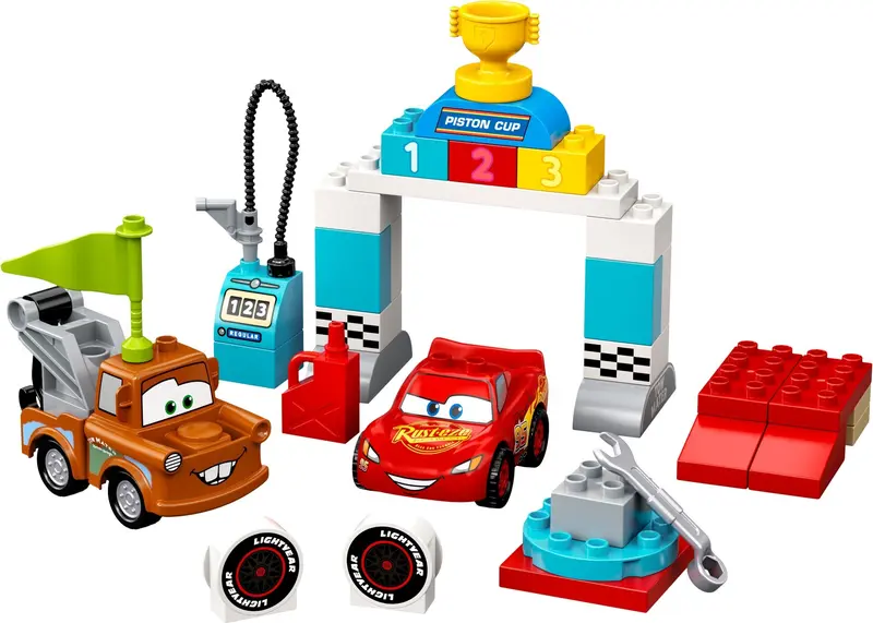 LEGO DUPLO 10924 Lightning McQueen's Race Day set