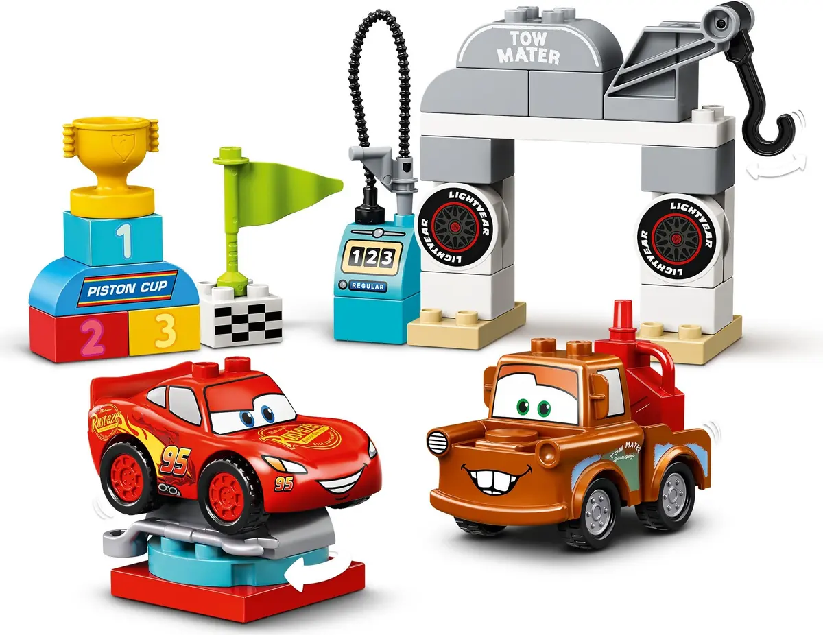 LEGO DUPLO 10924 Lightning McQueen's Race Day set, image 3
