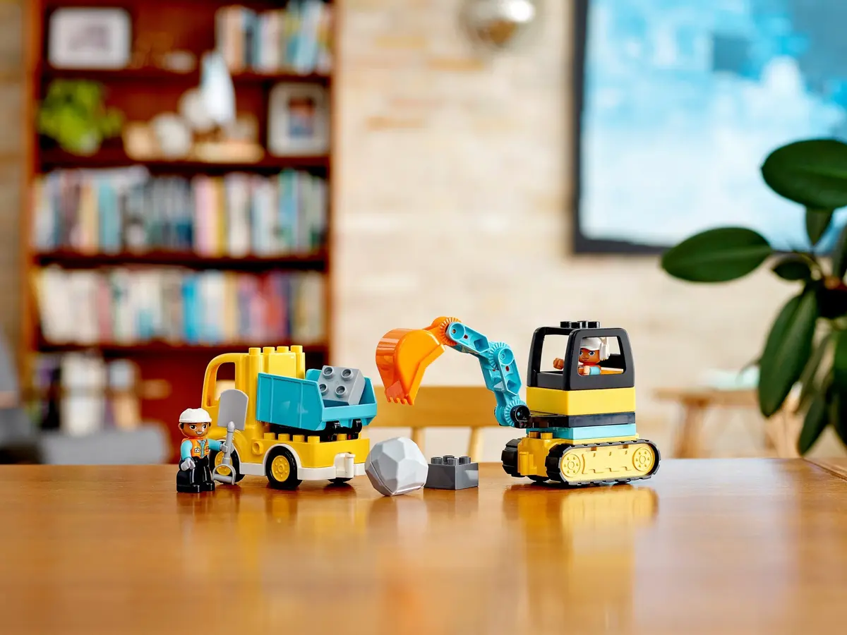 LEGO DUPLO 10931 Truck & Tracked Excavator set, image 10