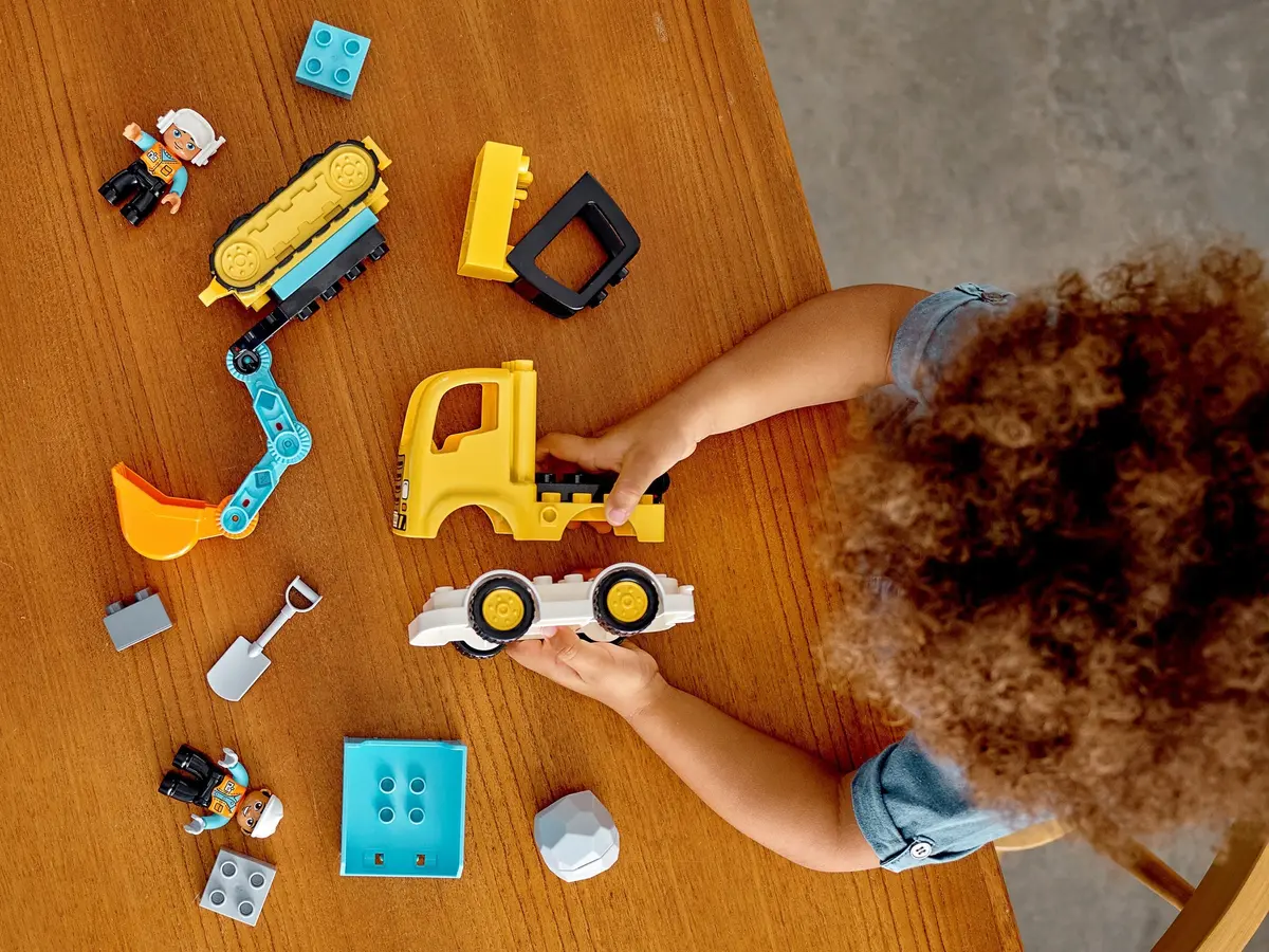 LEGO DUPLO 10931 Truck & Tracked Excavator set, image 8