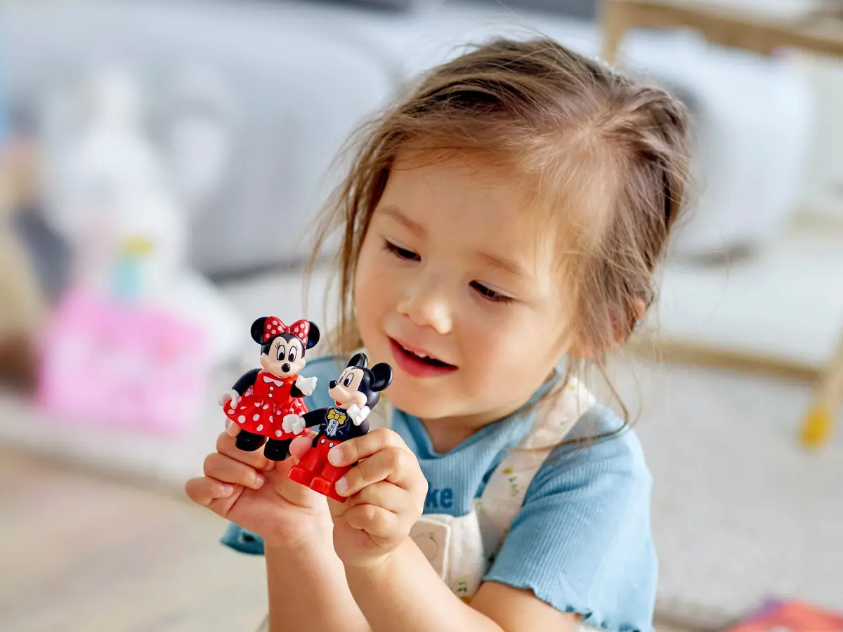 LEGO DUPLO 10941 Mickey & Minnie Birthday Train set, image 4