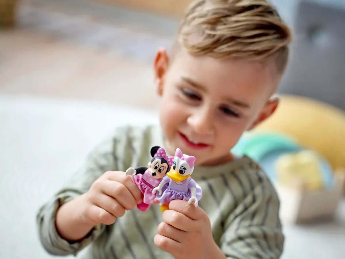 LEGO DUPLO 10942 Minnie's House and Cafe set, image 7