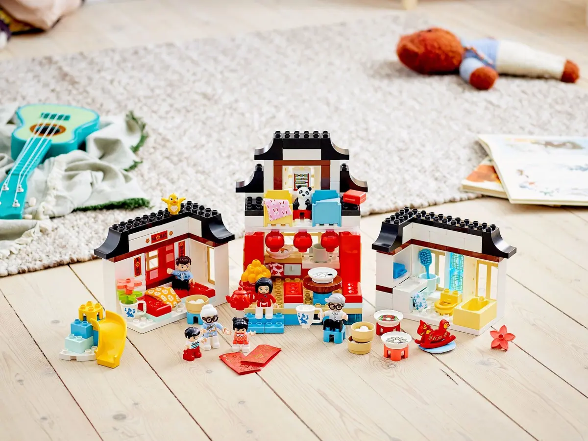 LEGO DUPLO 10943 Happy Childhood Moments set, image 5