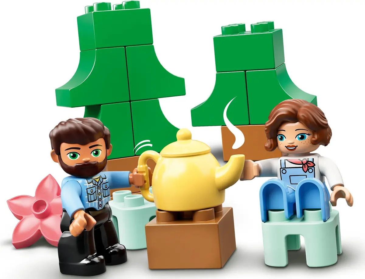 LEGO DUPLO 10946 Family Camping Van Adventure set, image 10