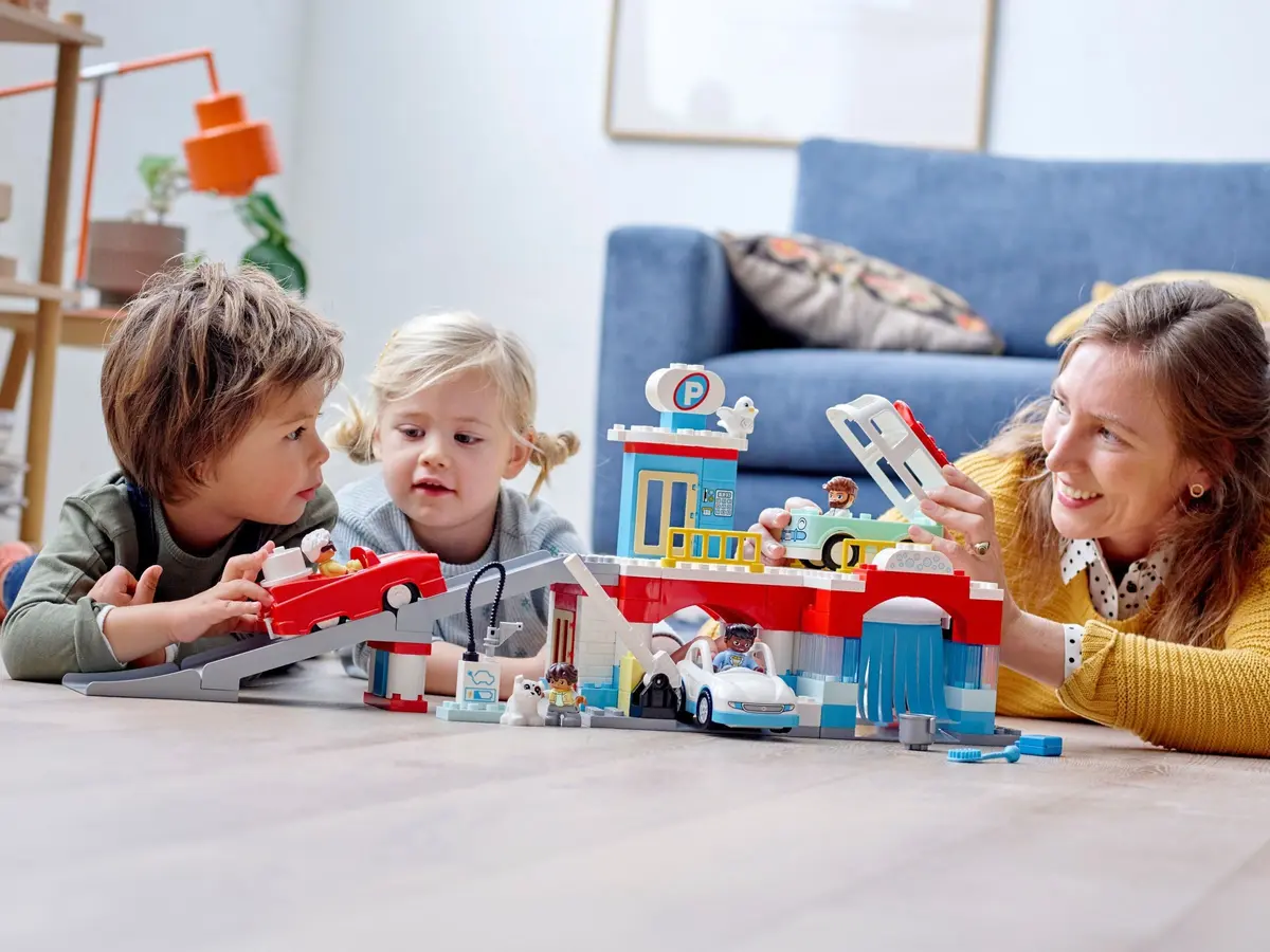 LEGO DUPLO 10948 Parking Garage and Car Wash set, image 5