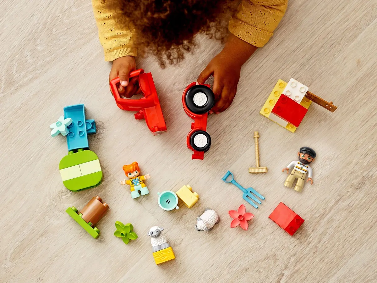 LEGO DUPLO 10950 Farm Tractor & Animal Care set, image 13