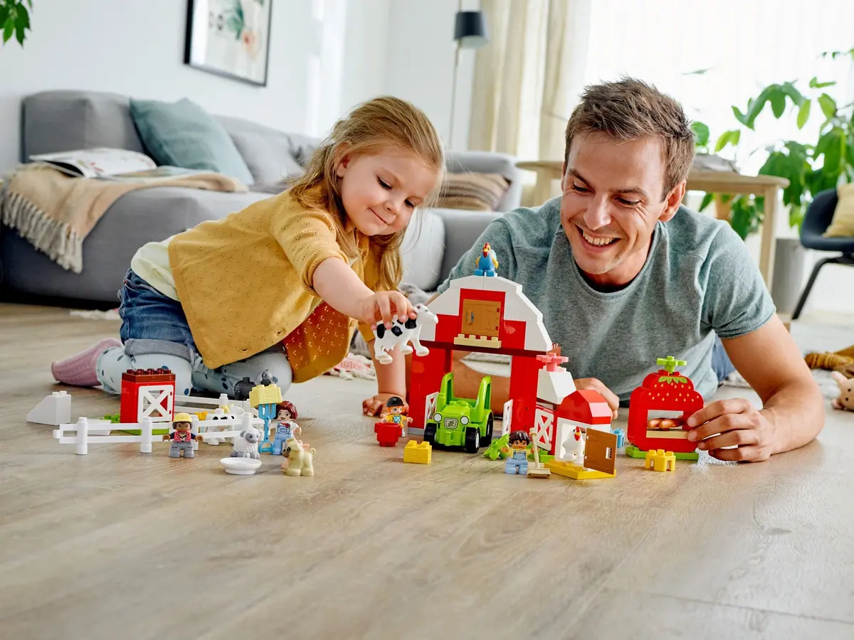LEGO DUPLO 10952 Barn, Tractor & Farm Animal Care set, image 4