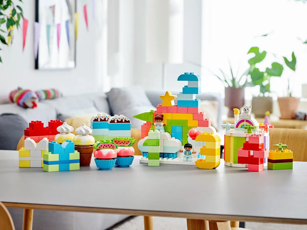 LEGO DUPLO 10958 Creative Birthday Party set, image 6
