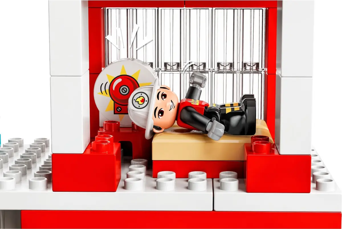LEGO DUPLO 10970 Fire Station & Helicopter set, image 6
