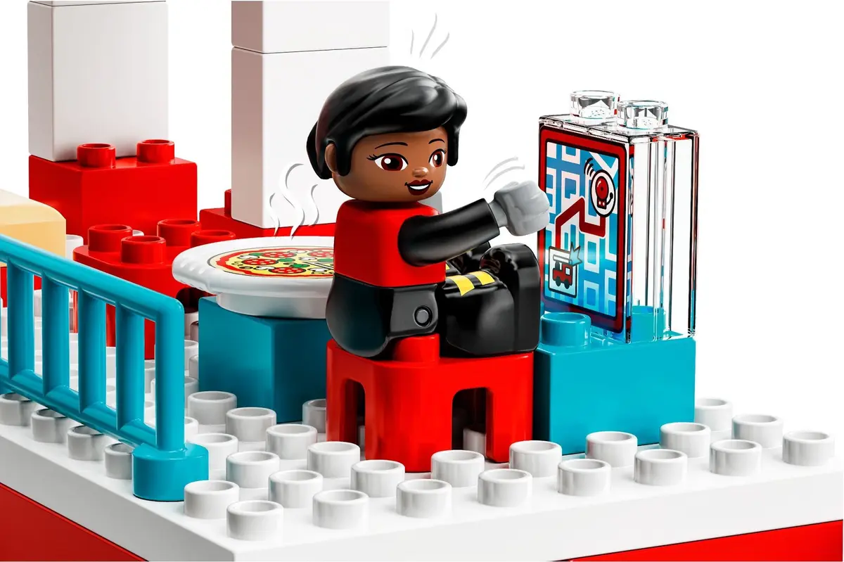 LEGO DUPLO 10970 Fire Station & Helicopter set, image 7