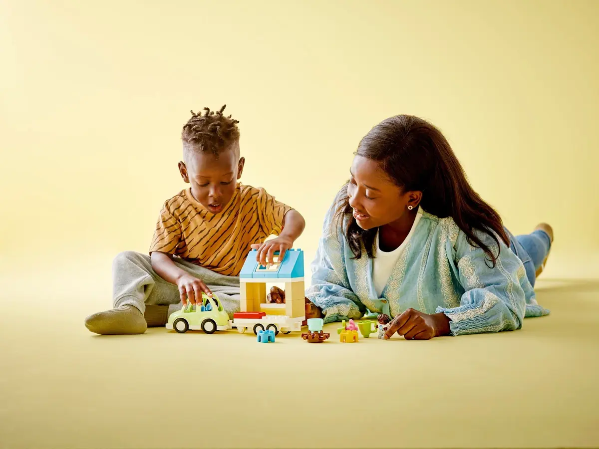 LEGO DUPLO 10986 Family House on Wheels set, image 7